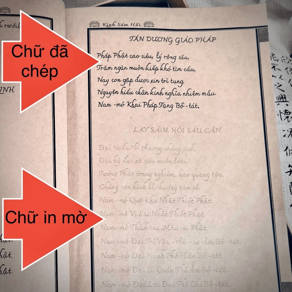 Sổ chép kinh Combo 05 cuốn vở chép in mờ - Vở chép Kinh Địa Tạng/Chú Đại Bi/ Kinh Sám Hối/ Kinh Dược Sư/ Kinh Vu Lan in mờ(Kèm Vòng Tràng 108 hạt + Lá Bồ Đề + Hộp) - Tuệ Anh