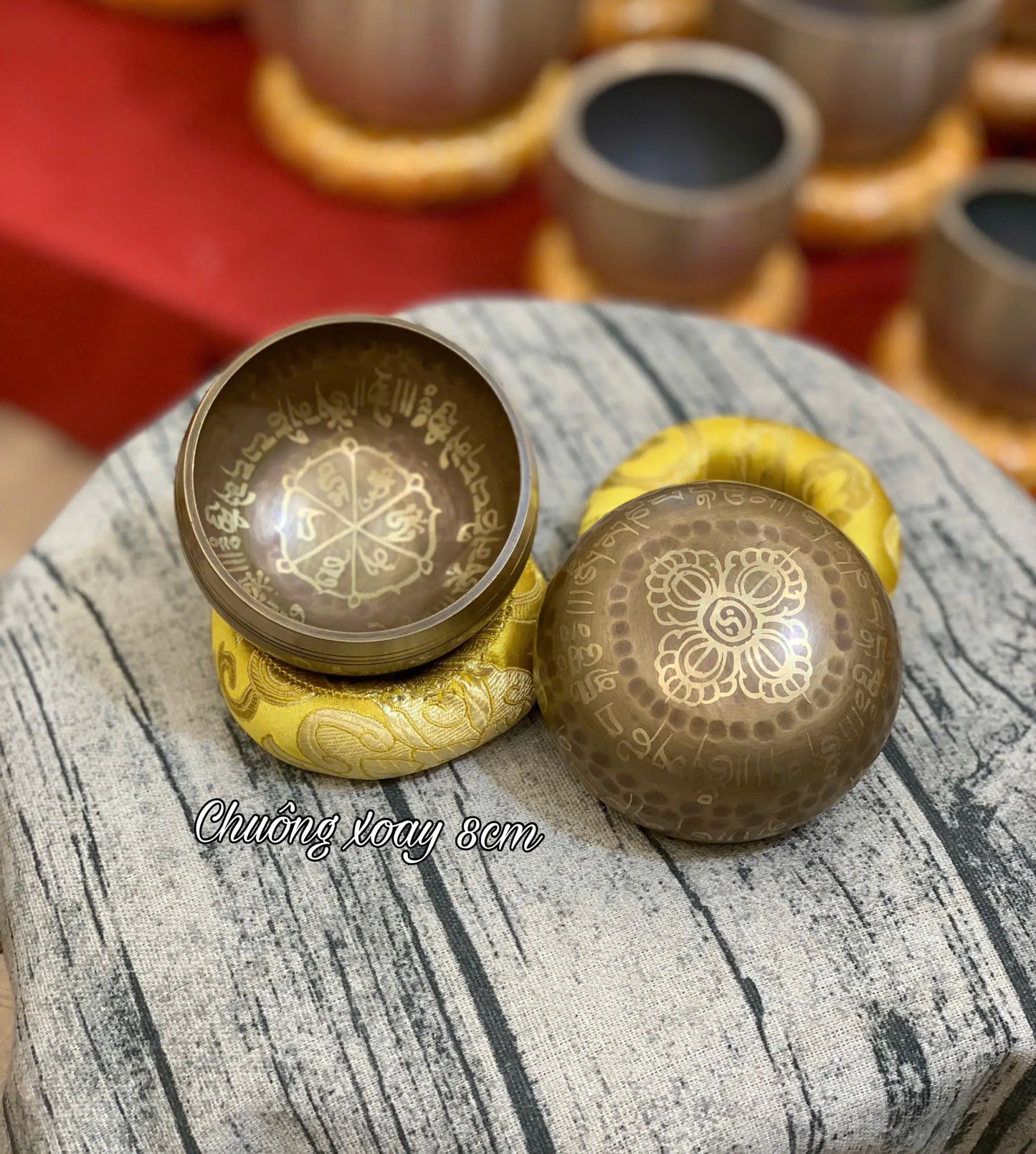 [8cm] Chuông Xoay Nepal - Tặng Kèm Đế Gỗ + Dùi Gỗ