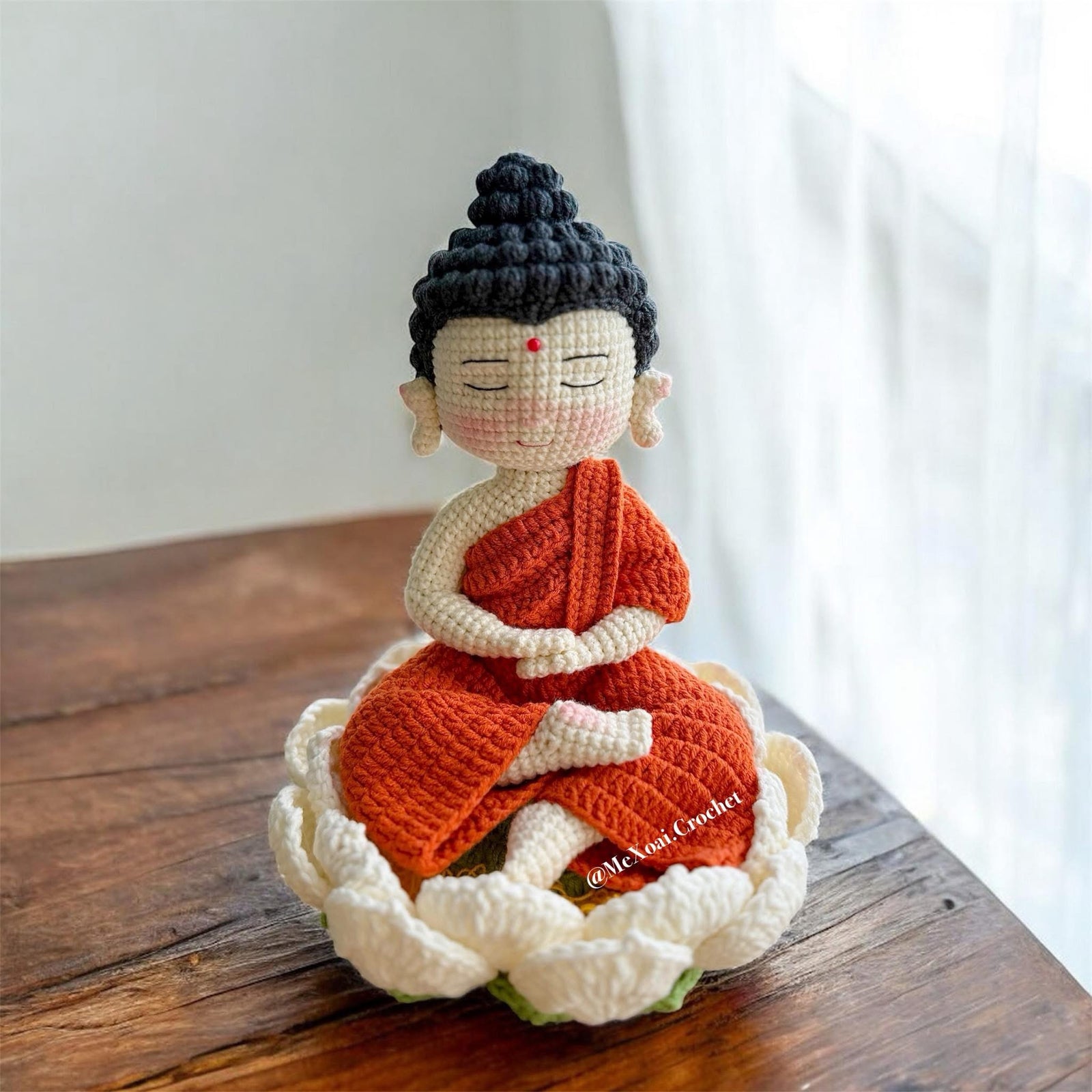Tượng Phật Thích Ca Kèm Đài Sen Đan Lan Thủ Công