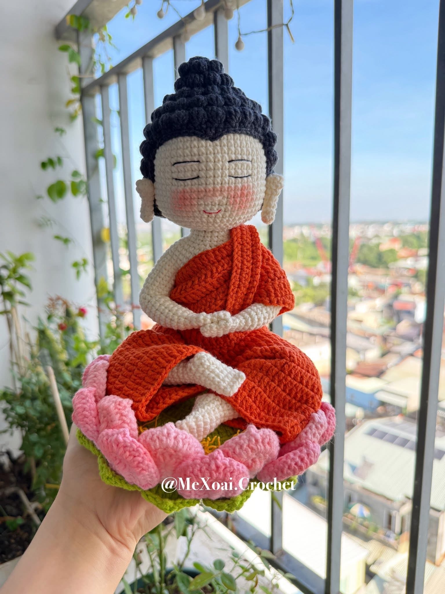 Tượng Phật Thích Ca Kèm Đài Sen Đan Lan Thủ Công