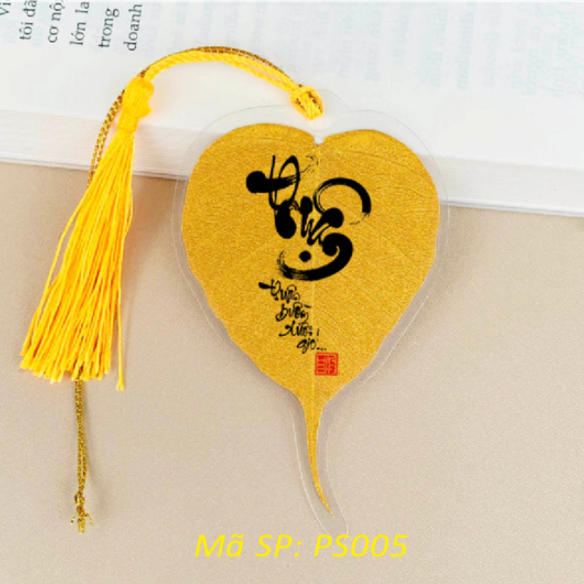 Lá Bồ Đề Phủ Nhũ Vàng In Chữ Thư Pháp May Mắn