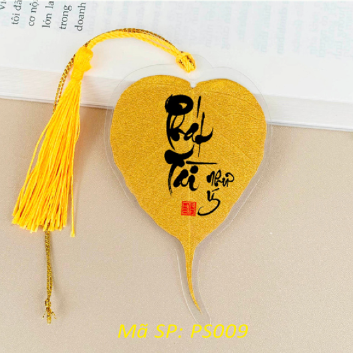Lá Bồ Đề Phủ Nhũ Vàng In Chữ Thư Pháp May Mắn