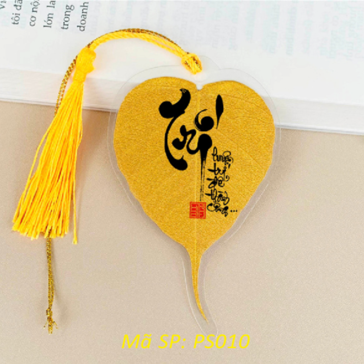 Lá Bồ Đề Phủ Nhũ Vàng In Chữ Thư Pháp May Mắn