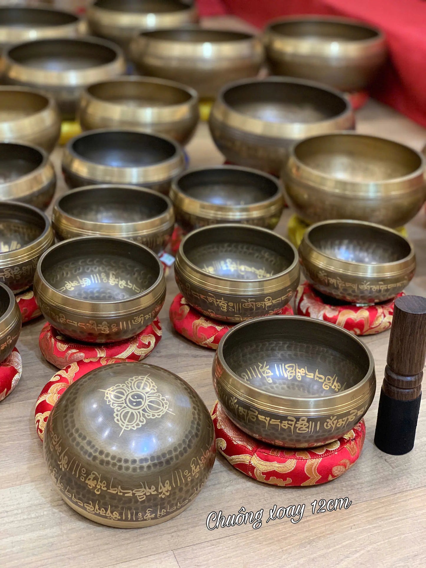 [12cm] Chuông Xoay Nepal - Tặng Kèm Đế Gỗ + Dùi Gỗ