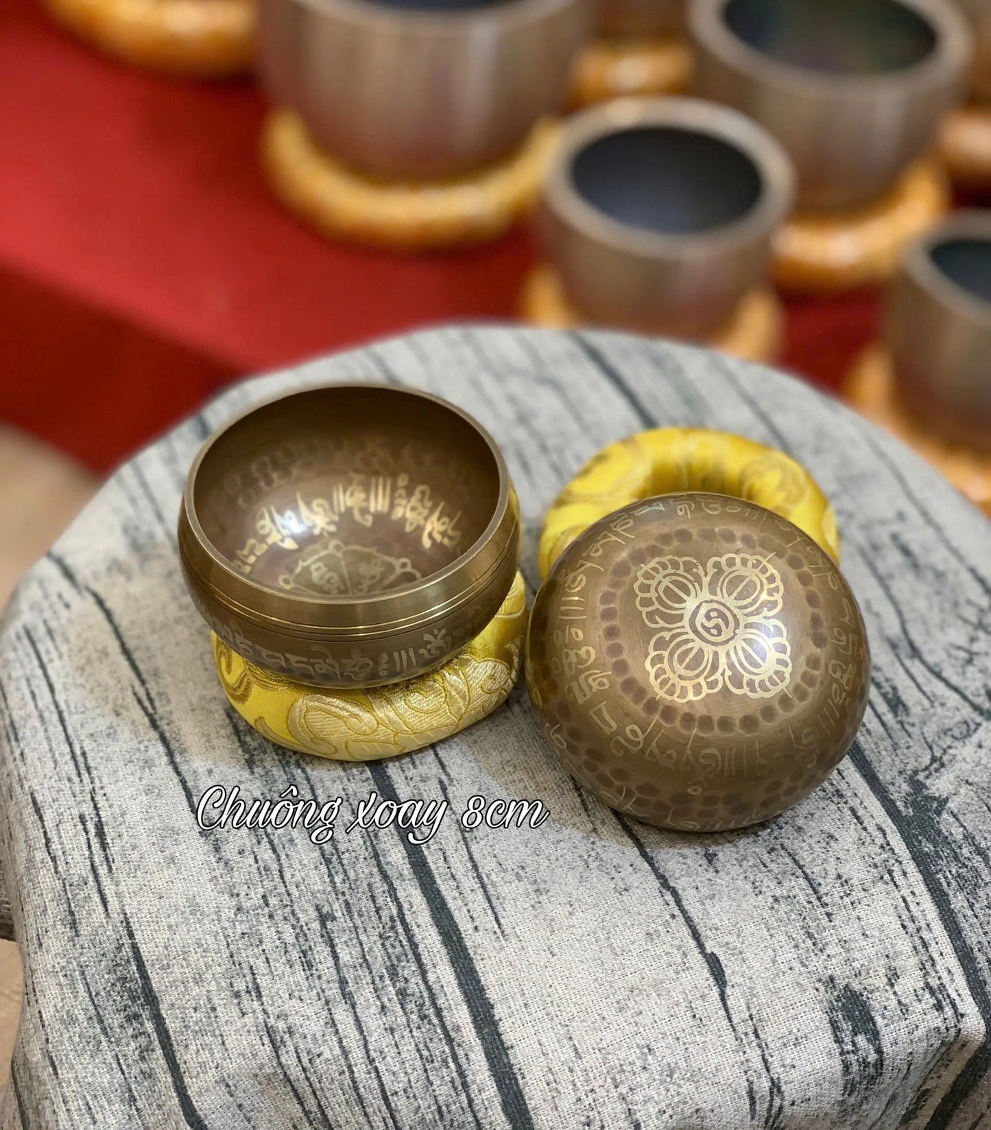 [8cm] Chuông Xoay Nepal - Tặng Kèm Đế Gỗ + Dùi Gỗ