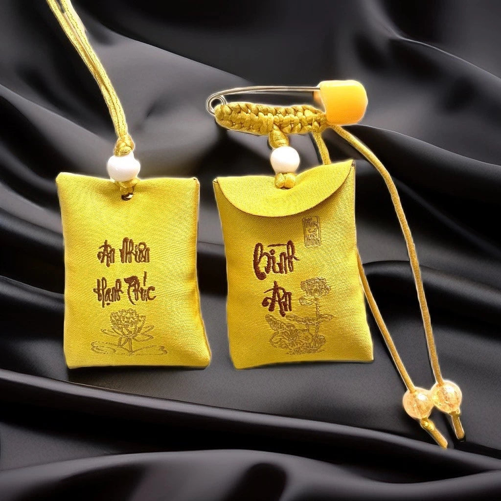 Túi đựng tỏi cho bé, thêu 2 mặt chữ "An Nhiên Hạnh Phúc - Bình An"