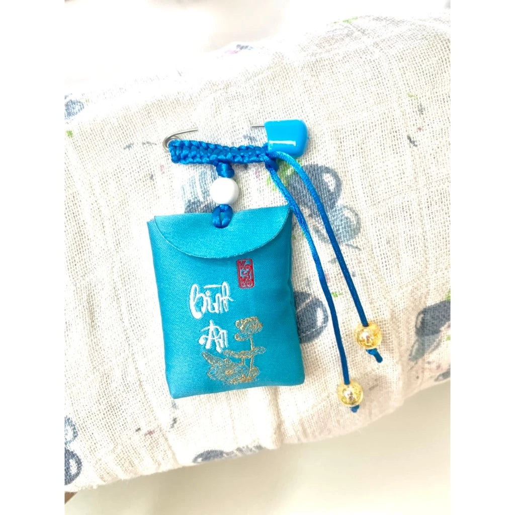 Túi đựng tỏi cho bé, thêu 2 mặt chữ "An Nhiên Hạnh Phúc - Bình An"