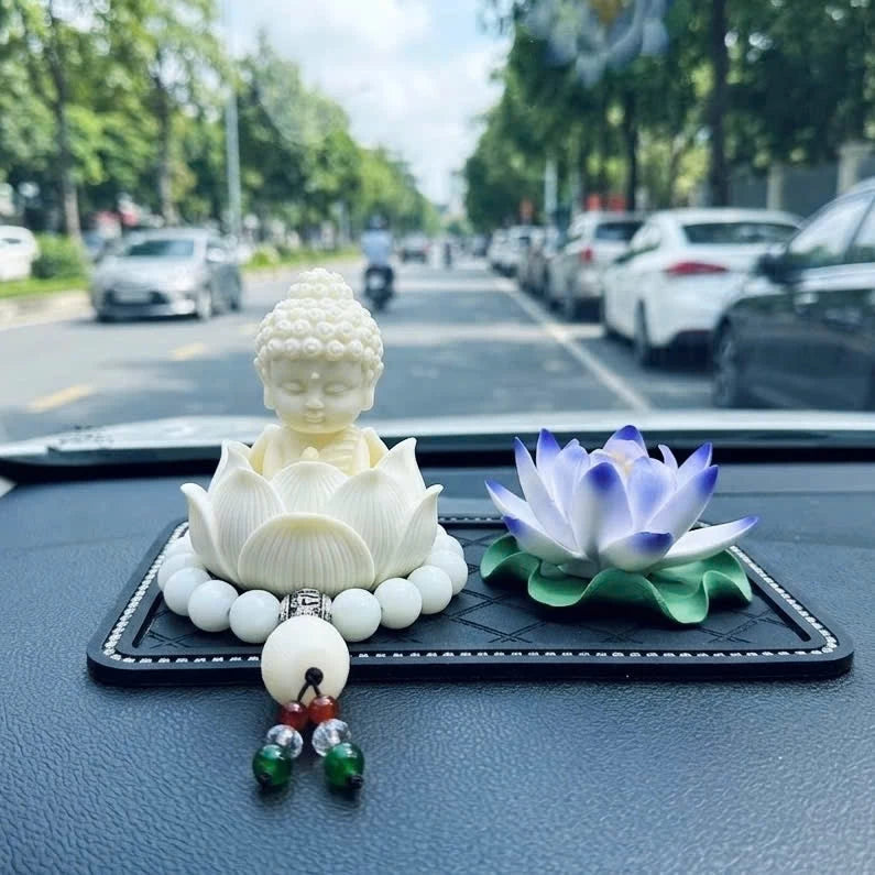 Tượng Phật Trang Trí Sakyamuni mỉm cười  bình an may mắn để trên taplo ô tô cao cấp- Tượng Phật trang trí taplo ô tô