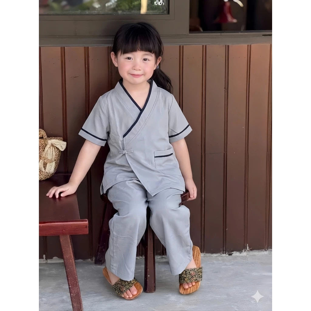 Pháp phục đi chùa cho bé trai, bé gái cổ vạt chéo lụa nhuyễn mềm mát Đồ lam cho bé đi lễ từ 16-40kg