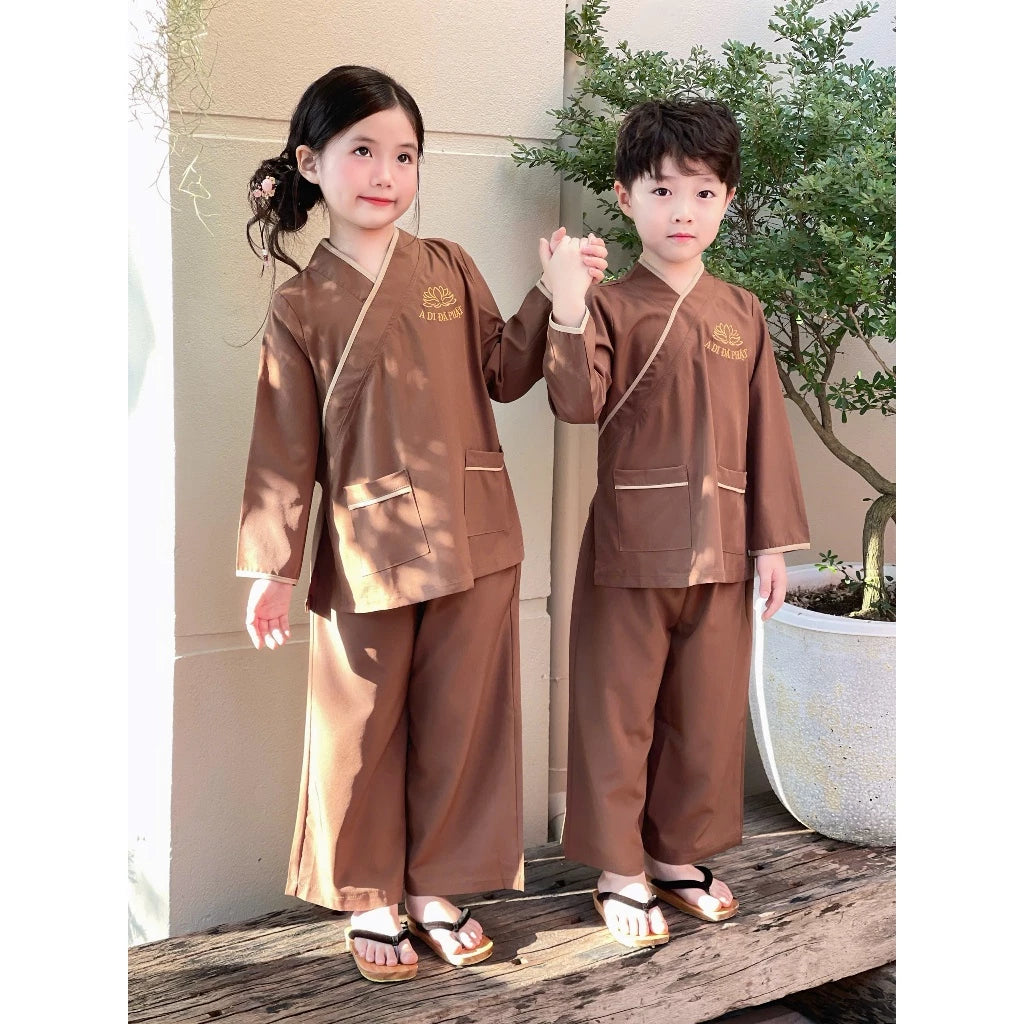 TT46 - Pháp phục cho bé chất liệu lụa nhuyễn, đồ lam thêu hoa sen