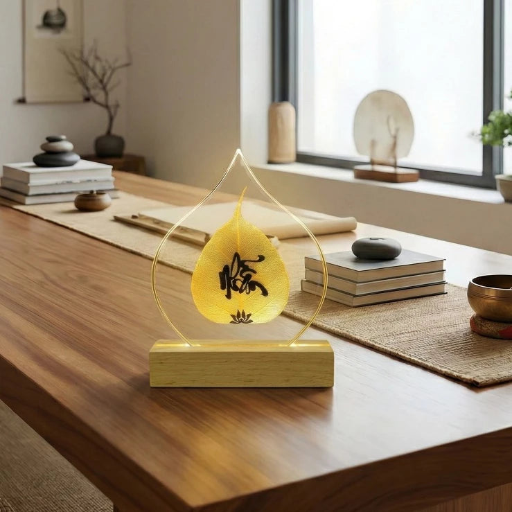Đèn Led 7 Màu Lá Bồ Đề Tự Nhiên - Chữ Thư Pháp Mạ Vàng